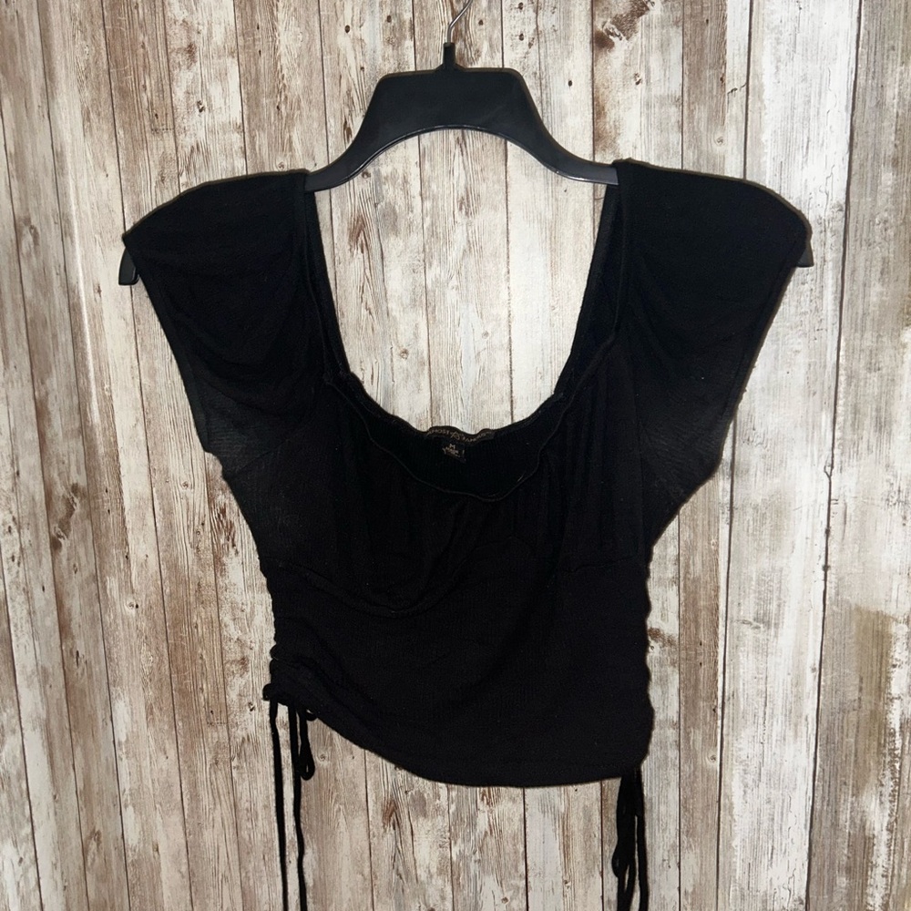 Almost Famous Elegant Black Crop Top